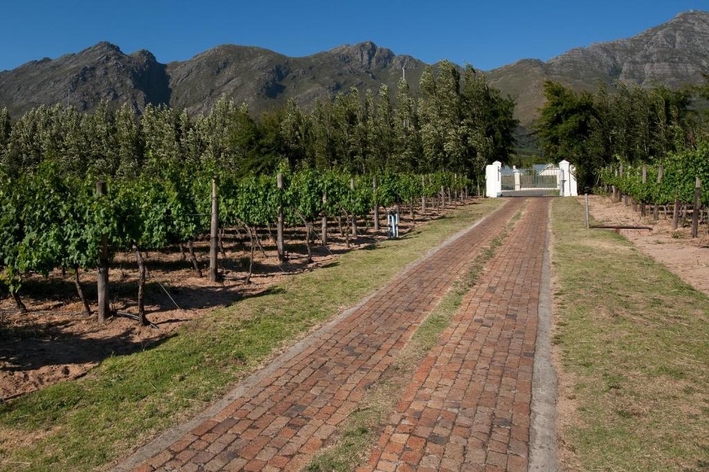 La Galiniere Guest Cottages Franschhoek Exterior photo