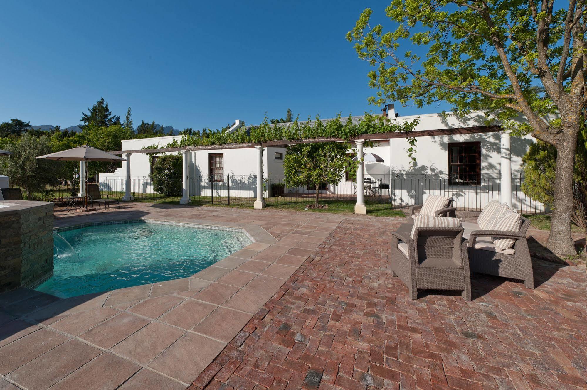 La Galiniere Guest Cottages Franschhoek Exterior photo
