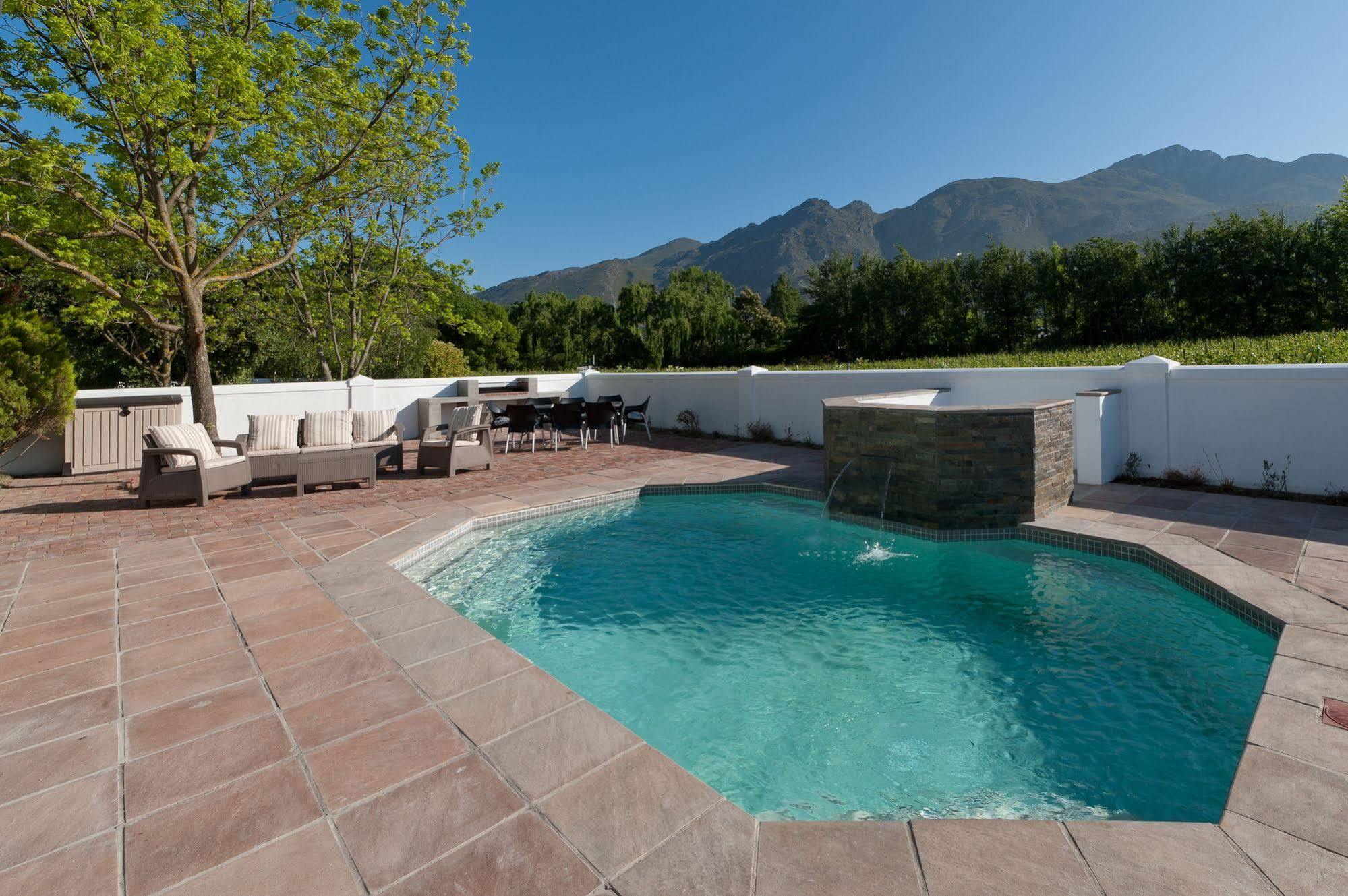 La Galiniere Guest Cottages Franschhoek Exterior photo